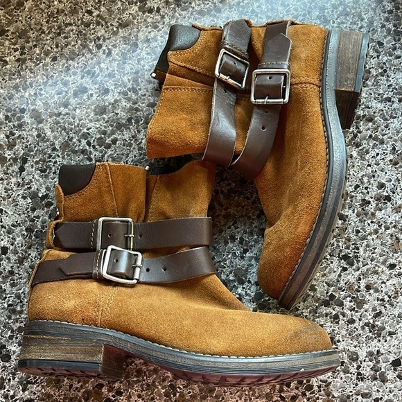 Steve Madden Dormaa Suede Moto Bootie Buckles Size 6.5M side zip double buckle - Picture 10 of 15